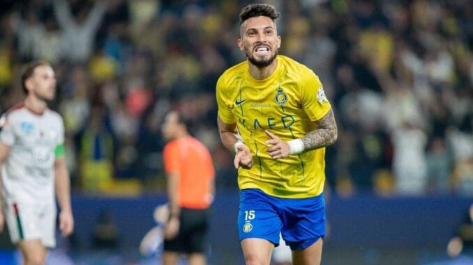 alex-telles-botafogo-ile-anlasti-rsKVTc8w.jpg