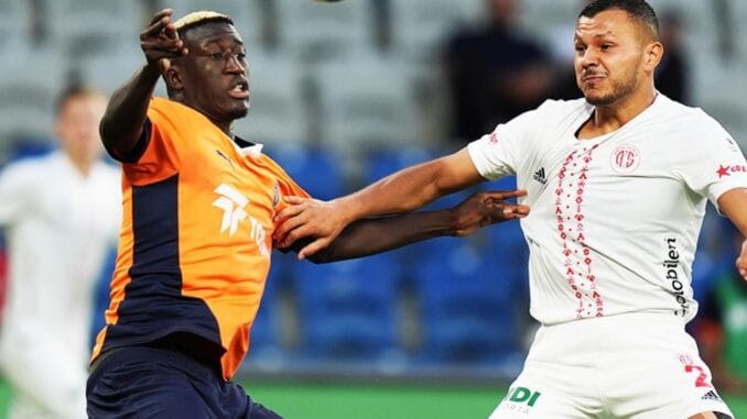 basaksehir-3-2-antalyaspor-mac-ozeti-vbkws4pG.jpg