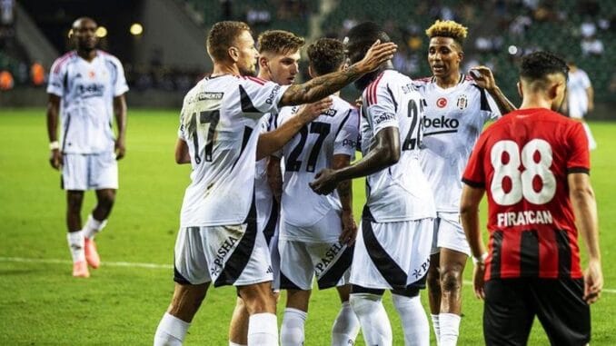besiktas-super-ligde-sivassporu-agirliyor-9MkLLfxO.jpg