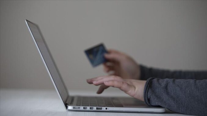 e-ticaret-komisyon-oranlarinin-enflasyona-etkisi-ve-cozum-onerileri-hAlKZkFB.jpg