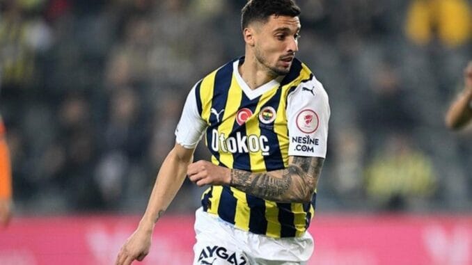 fenerbahce-rade-krunic-ile-yollarini-ayirdi-rFxWZrGO.jpg