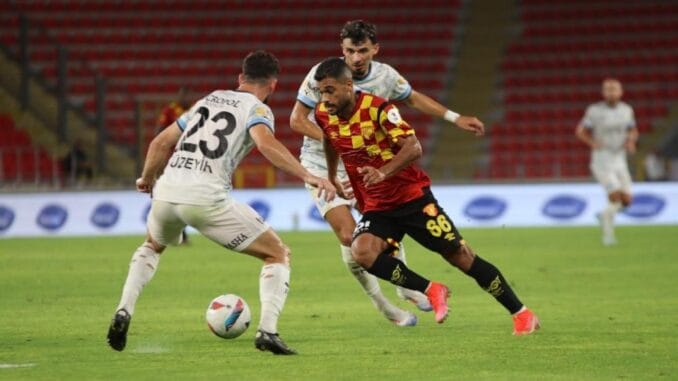 goztepenin-bodrum-fk-zaferinde-djalma-silvanin-performansi-FpXSiA14.jpg