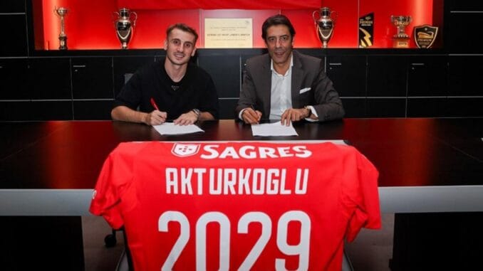 kerem-akturkoglundan-ruzgar-sevime-duygusal-mesaj-8Jp1aJYp.jpg