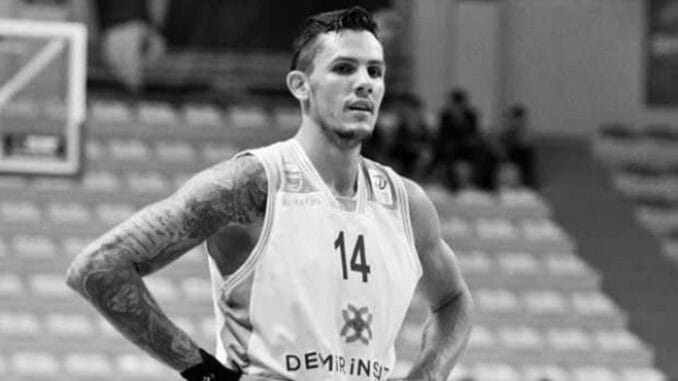 milli-basketbolcu-ilkan-karaman-trafik-kazasinda-hayatini-kaybetti-pb6Fsm2I.jpg