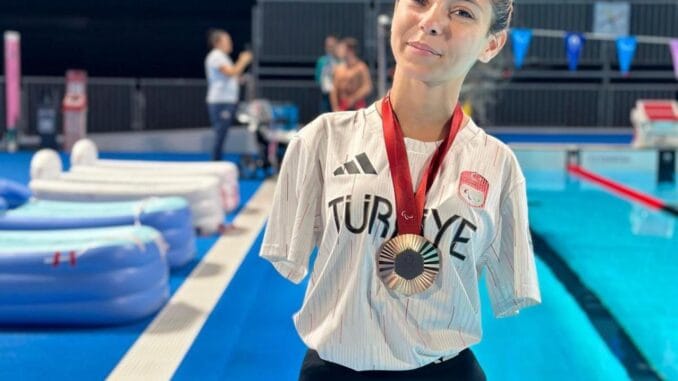 paris-2024-paralimpik-oyunlarinda-yuzme-mucadelesi-w73OJNA1.jpg