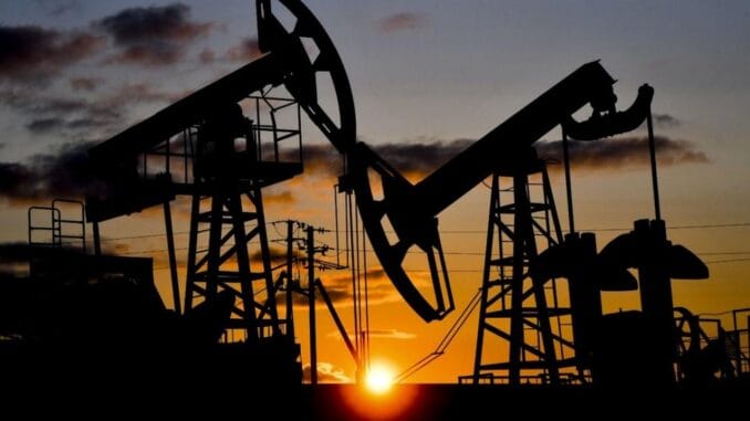 petrol-sirketlerinin-2023-ilk-yarisindaki-kar-dususu-ve-rosneftin-basarisi-y3YxyD6J.jpg