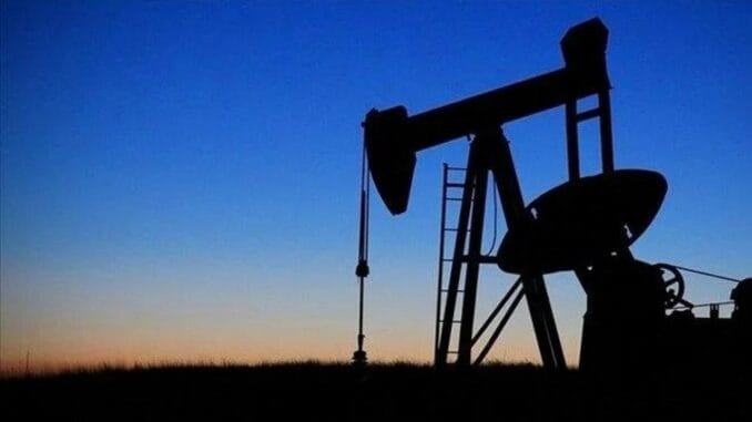 petrol-sondaj-kuleleri-ve-fiyat-dalgalanmalari-aRuN5bBS.jpg
