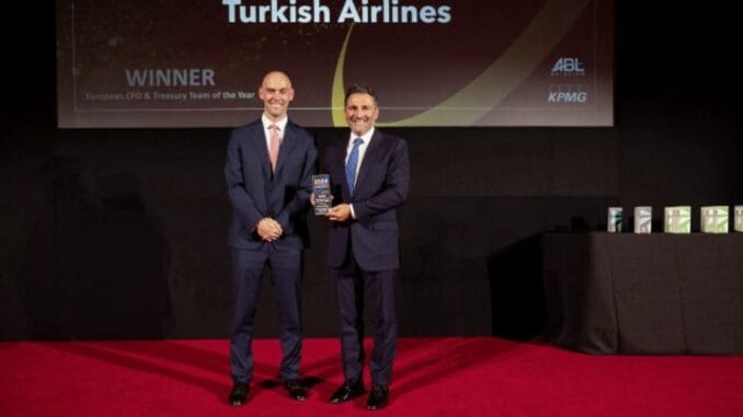 turk-hava-yollarindan-onemli-basarilar-ve-oduller-lrS1SAr4.jpg