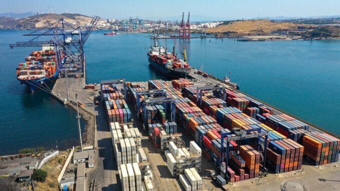 turkiye-ve-bae-arasindaki-iliskilerde-ticaret-artisi-EbjwjT36.jpg