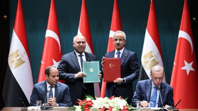 turkiye-ve-misir-arasinda-ulasim-ve-iletisim-alaninda-onemli-anlasmalar-imzalandi-FyA9wd3p.jpg