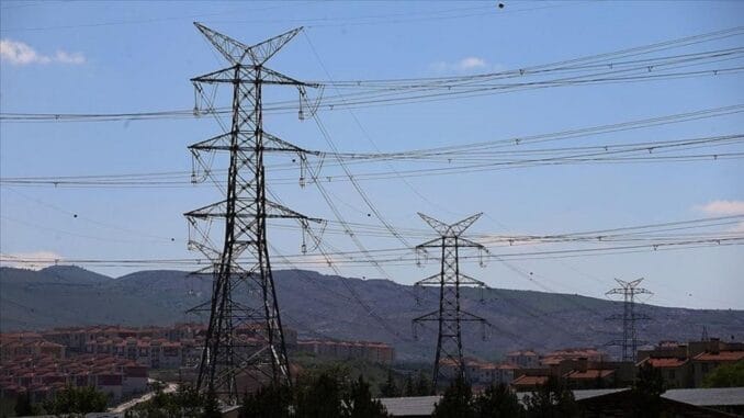 turkiyenin-gunluk-elektrik-tuketimi-ve-uretimi-verileri-RzNLEPpr.jpg
