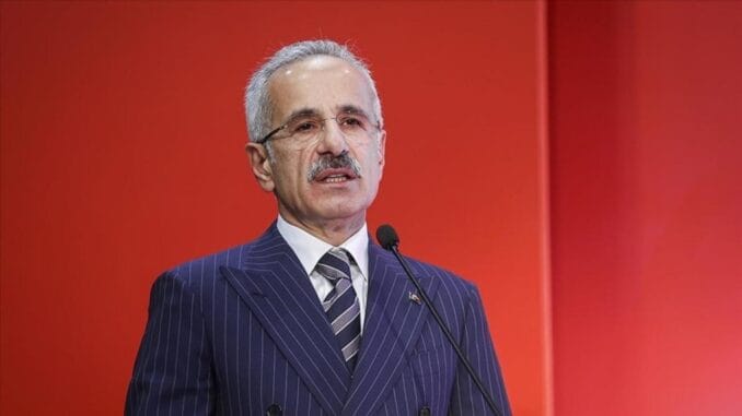 ulastirma-ve-altyapi-bakani-abdulkadir-uraloglu-manisada-onemli-ziyaretler-gerceklestirecek-9qQQqilM.jpg