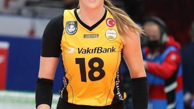 vakifbank-kadin-voleybol-takiminin-yeni-kaptani-zehra-gunes-kPMPcunl.jpg