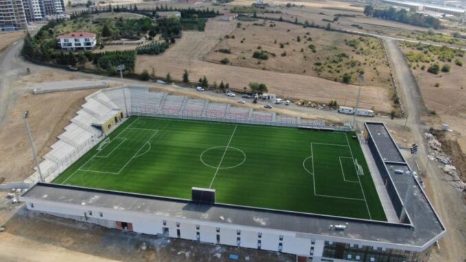 samsuna-yeni-fifa-standartlarinda-futbol-sahalari-gbAt2w6u.jpg